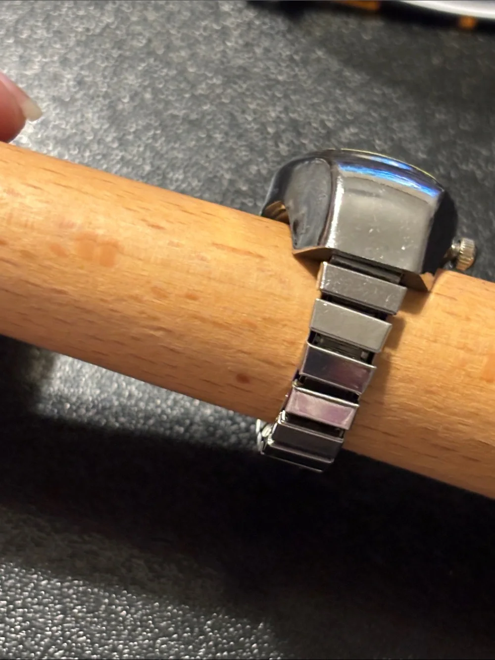 Bozhi Yellow Accent Women's‎ Ring Watch - Silver Tone